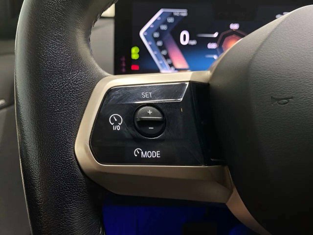 Used 2024 BMW iX xDrive50 w/ Premium Package AWD/4WD image 33