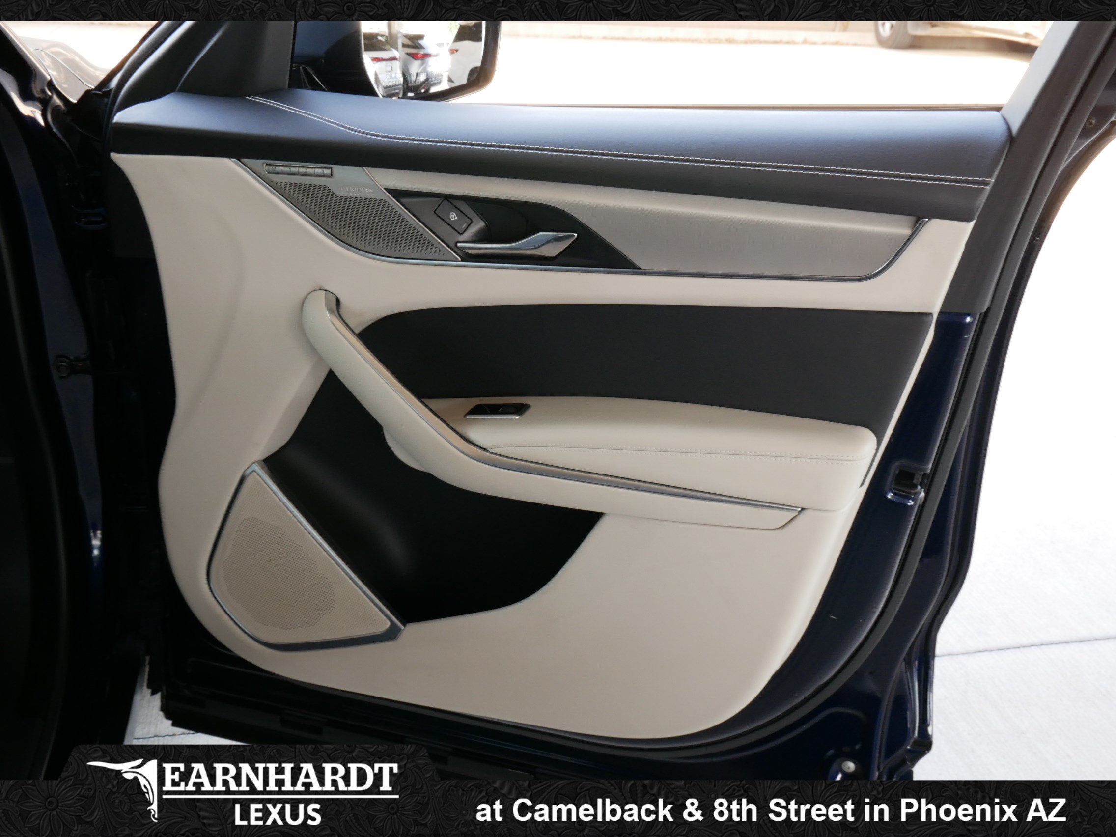 Used 2025 Jaguar F-PACE R-Dynamic S AWD/4WD image 12