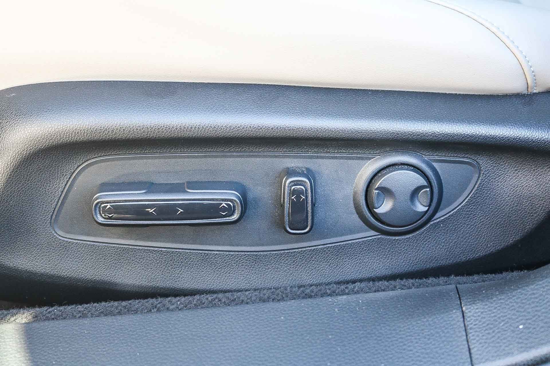 Used 2023 Honda Accord EX-L image 22