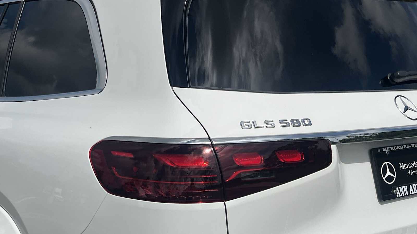 New 2026 Mercedes-Benz GLS 580 4MATIC image 18