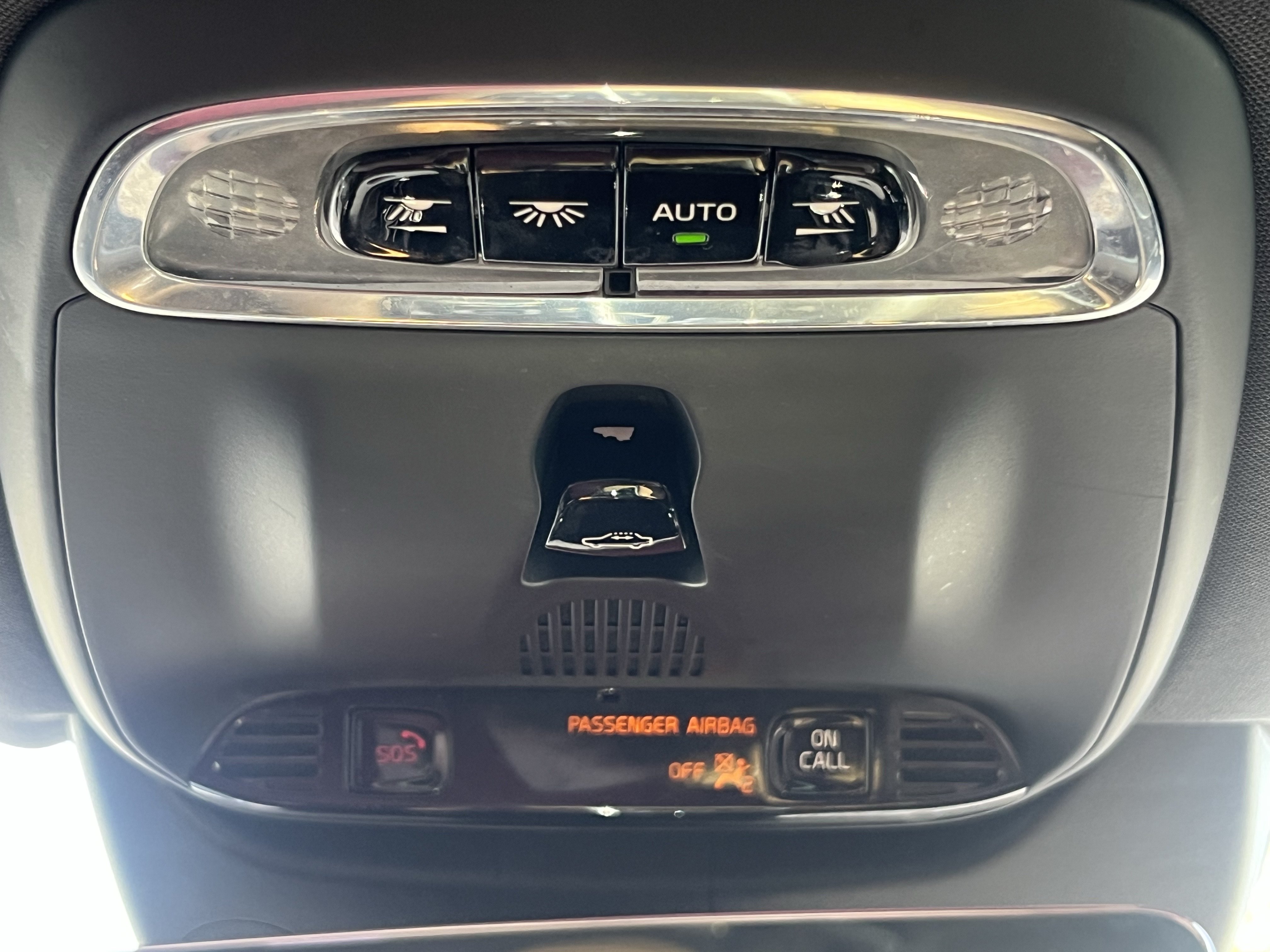 Used 2018 Volvo S90 T5 Momentum w/ Convenience Package FWD image 24