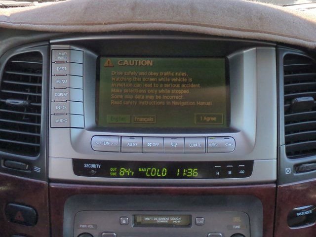 Used 2004 Toyota Land Cruiser AWD/4WD image 19