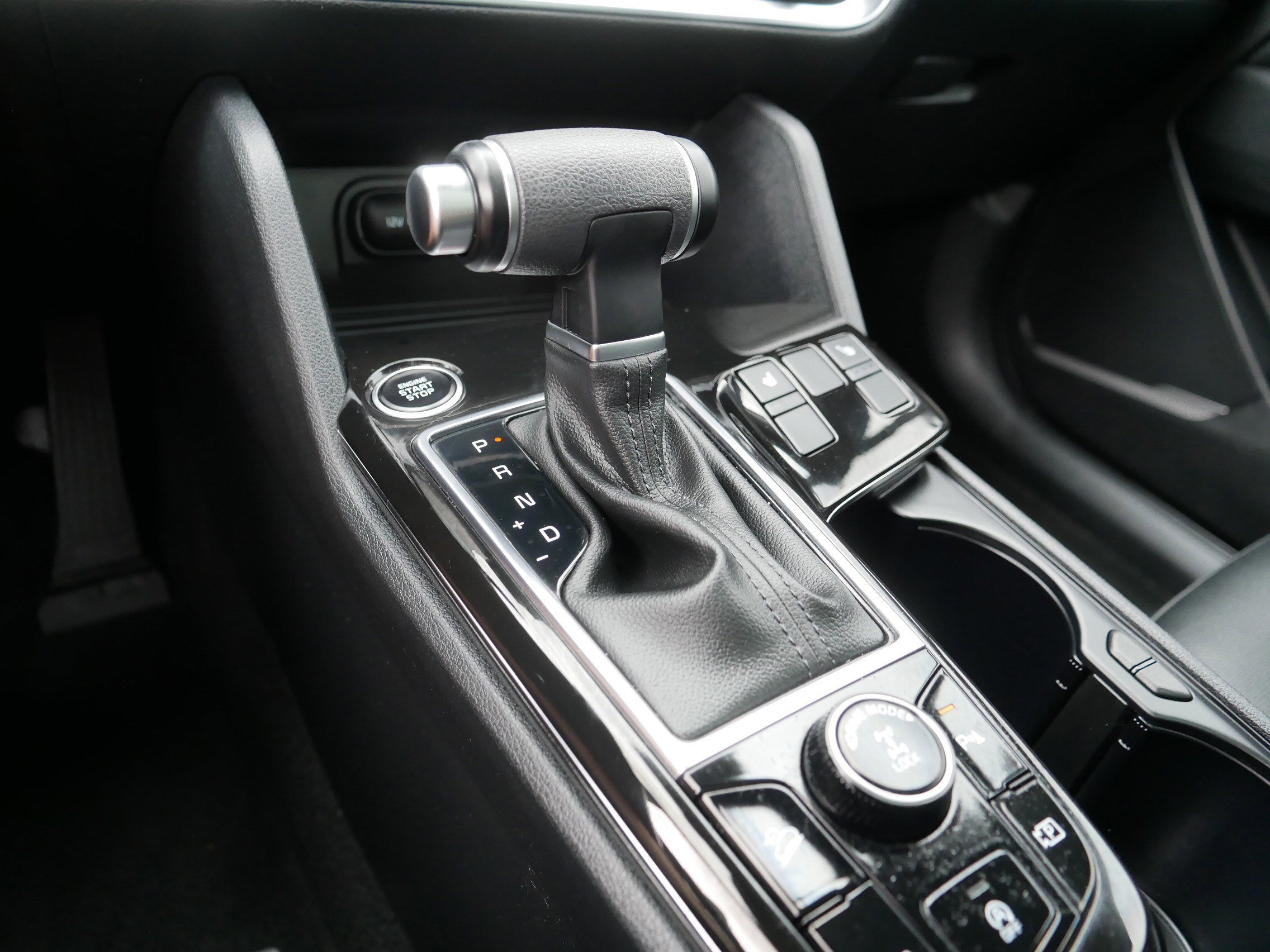Used 2024 Kia Sportage X-Line w/ X-Line Premium Package AWD/4WD image 24