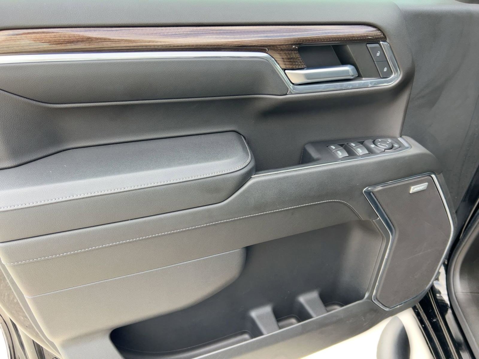 Used 2024 Chevrolet Silverado 1500 RST image 12