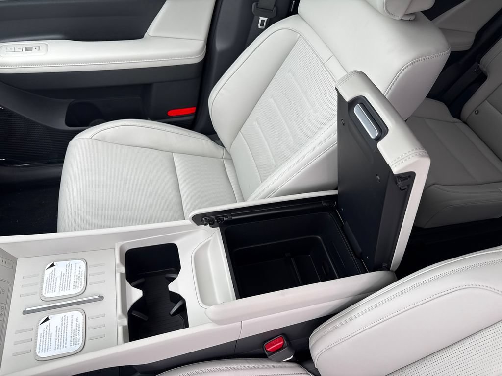 New 2026 Hyundai Santa Fe Calligraphy AWD/4WD image 30
