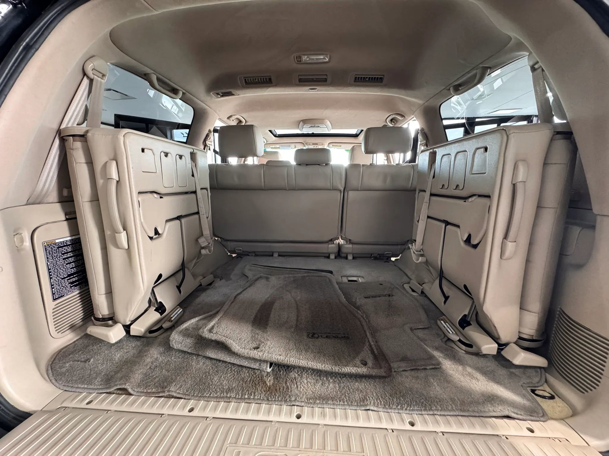 Used 2004 Lexus LX 470 4WD image 21