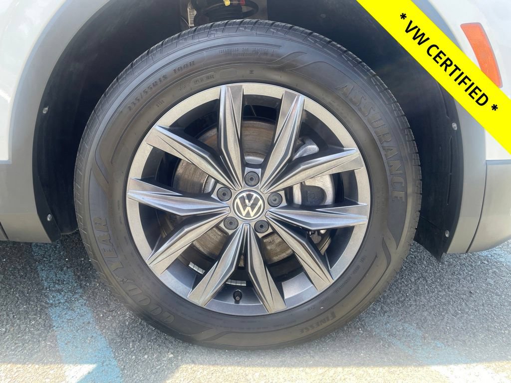 Certified 2023 Volkswagen Tiguan SE AWD/4WD image 14