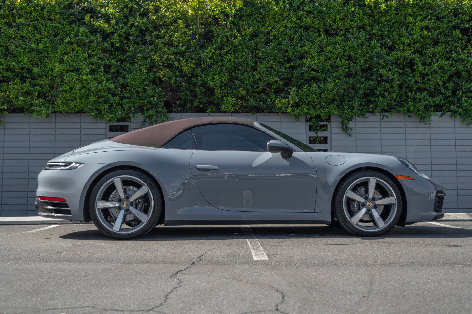 Used 2024 Porsche 911 Carrera image 7