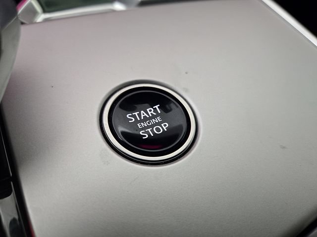 Certified 2024 Land Rover Range Rover SE AWD/4WD image 23
