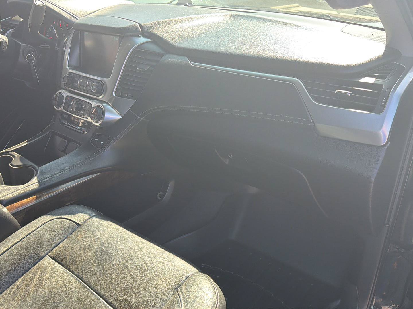 Used 2019 Chevrolet Suburban LT AWD/4WD image 7