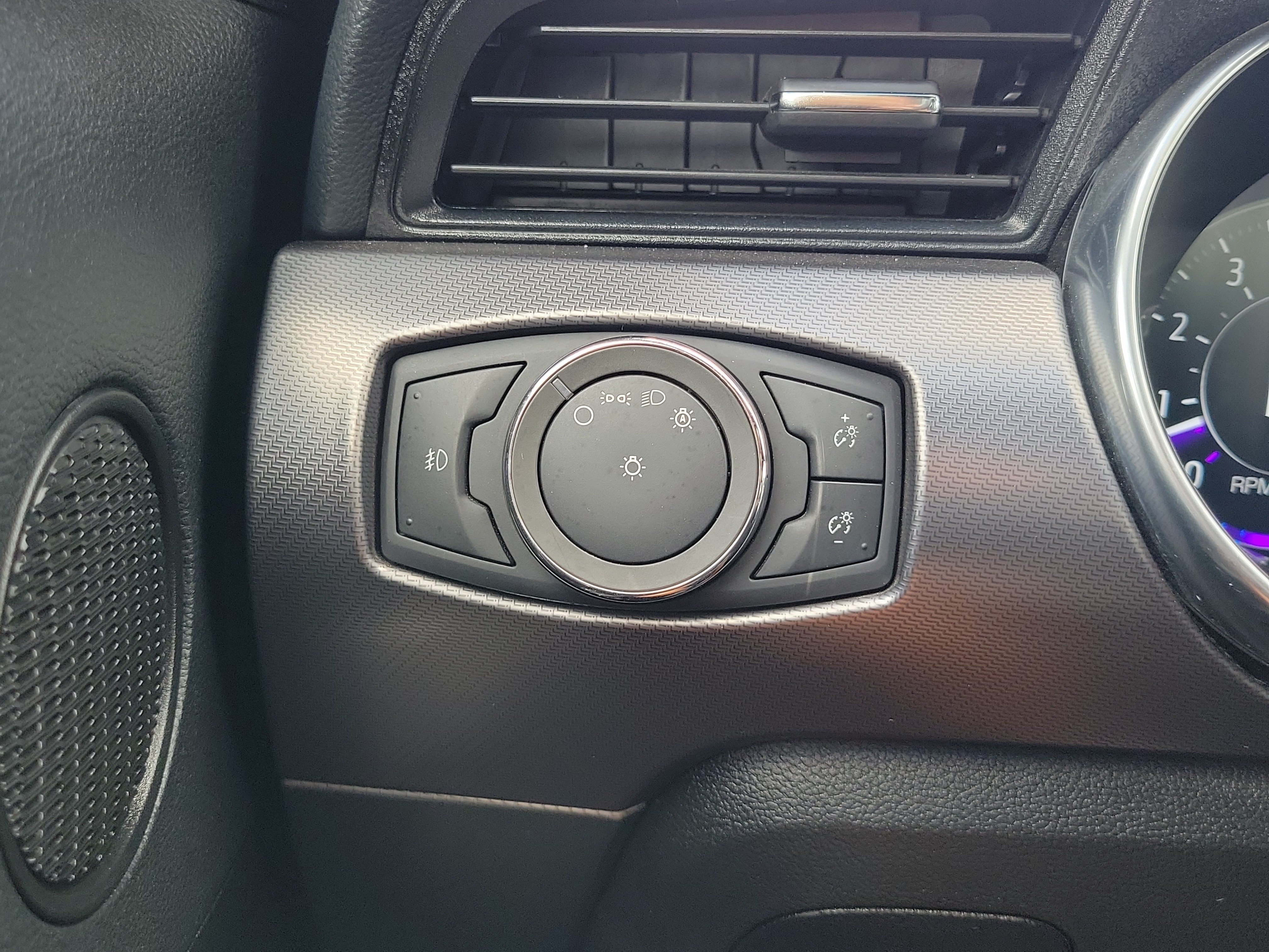 Used 2019 Ford Mustang GT Premium w/ Equipment Group 401A RWD image 25
