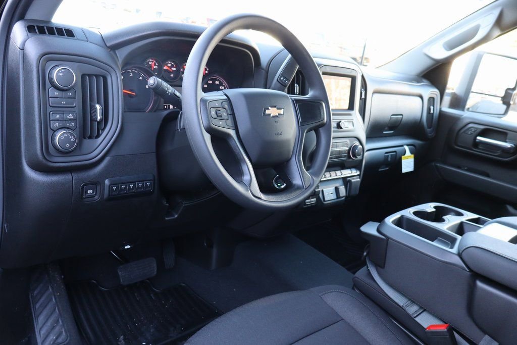 New 2026 Chevrolet Silverado 2500 Custom w/ Custom Value Package image 6