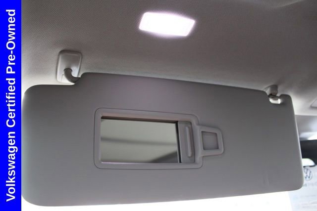 Used 2025 Volkswagen Atlas Peak Edition SE image 46