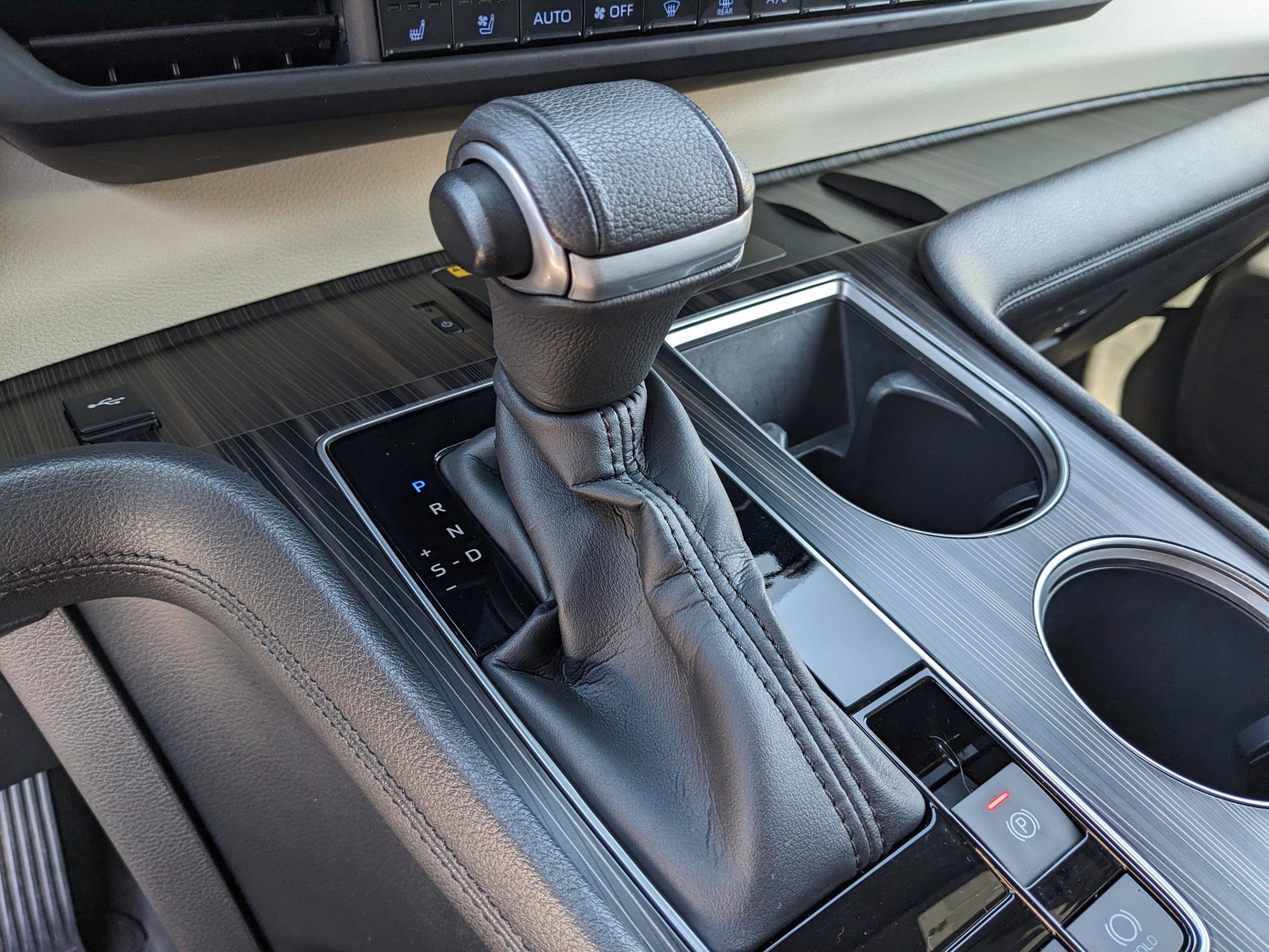 Used 2022 Toyota Sienna Platinum image 31