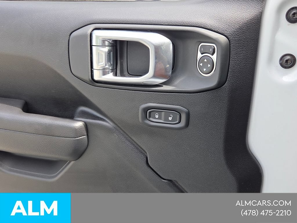 Used 2025 Jeep Wrangler Unlimited Sport AWD/4WD image 29
