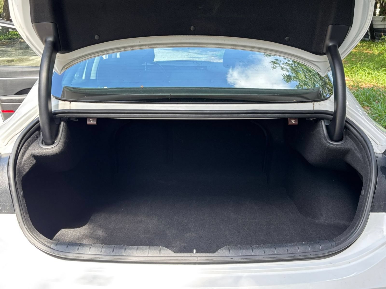 Used 2025 Hyundai Sonata SEL FWD image 30