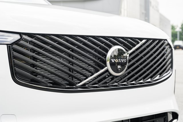 New 2026 Volvo XC90 T8 Ultra w/ Protection Package Premier image 11