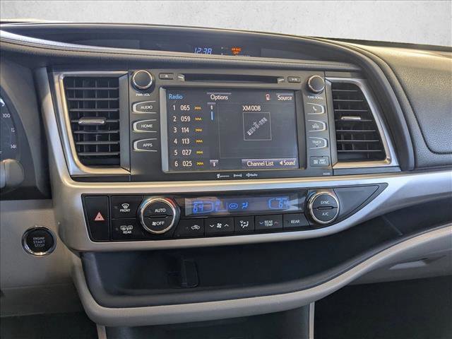 Used 2018 Toyota Highlander XLE image 13
