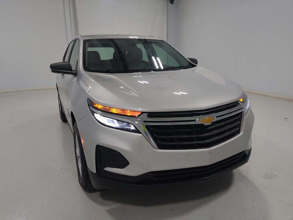 Used 2022 Chevrolet Equinox LS w/ LPO, Floor Liner Package AWD/4WD image 14