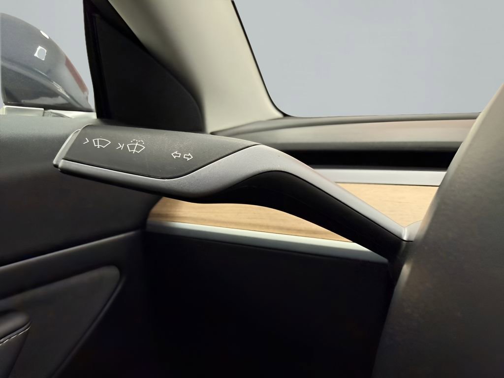 Used 2018 Tesla Model 3 Long Range image 19