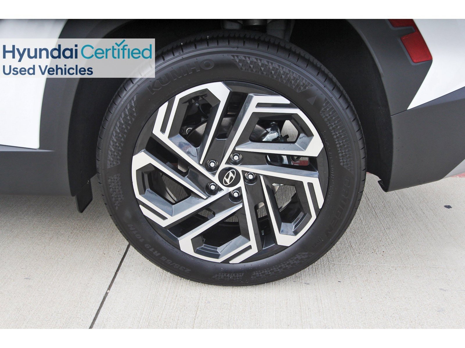 Certified 2026 Hyundai Tucson Limited FWD image 35