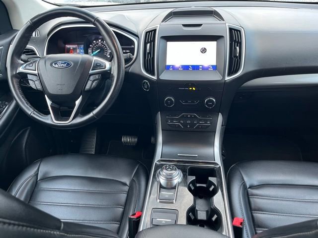 Used 2020 Ford Edge SEL image 24
