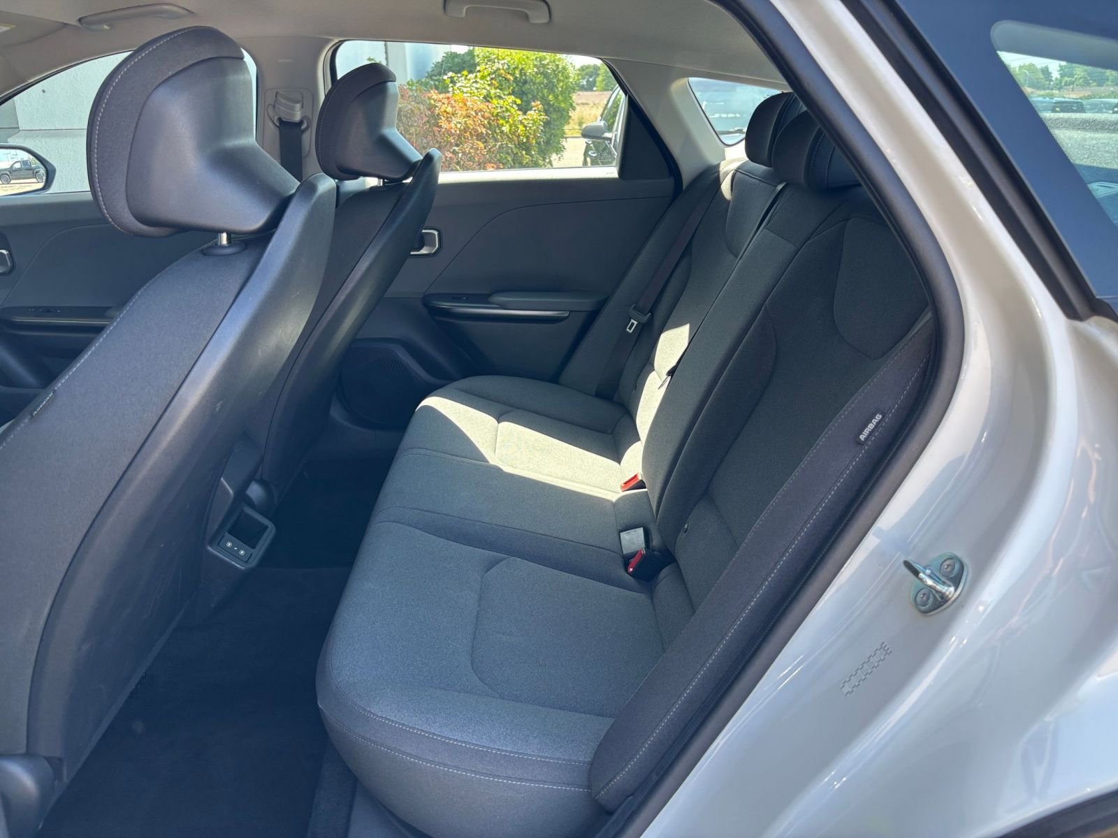 Used 2025 Kia K4 FWD image 25