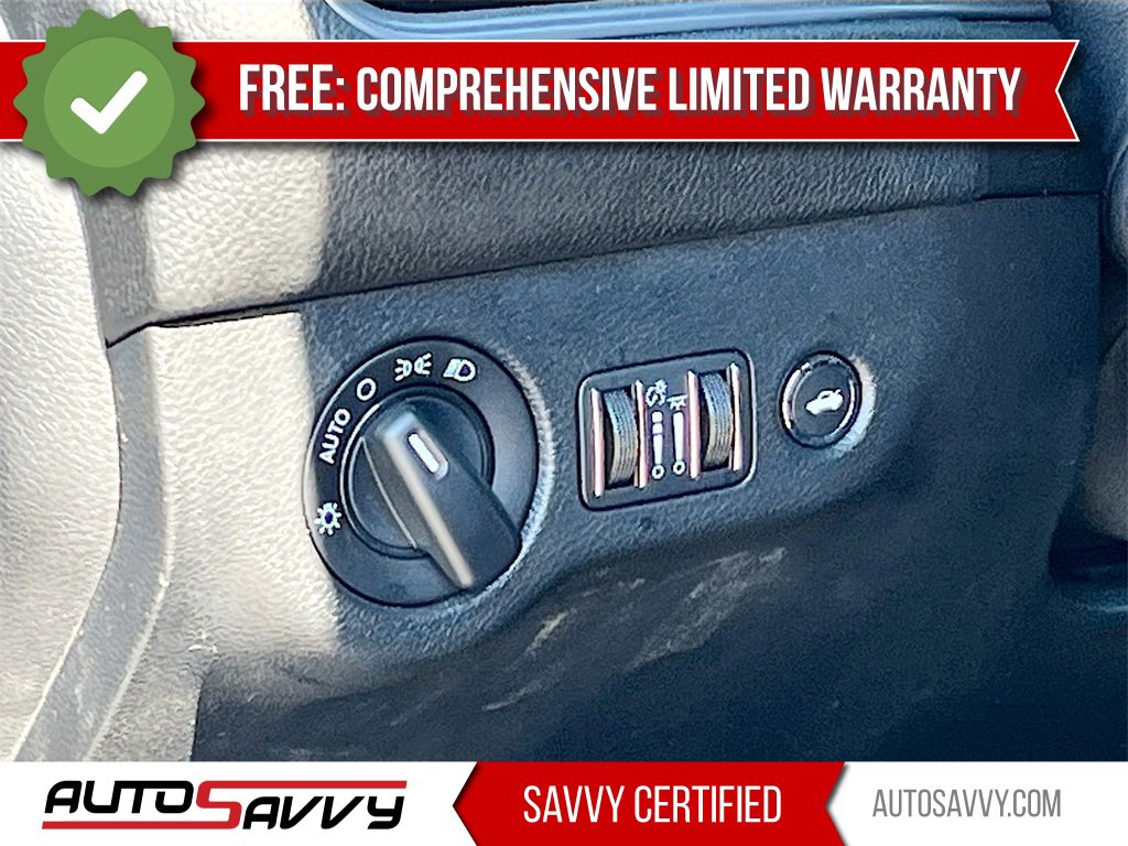 Used 2023 Dodge Challenger SXT image 10