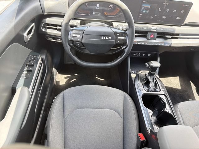 Used 2025 Kia K4 FWD image 18