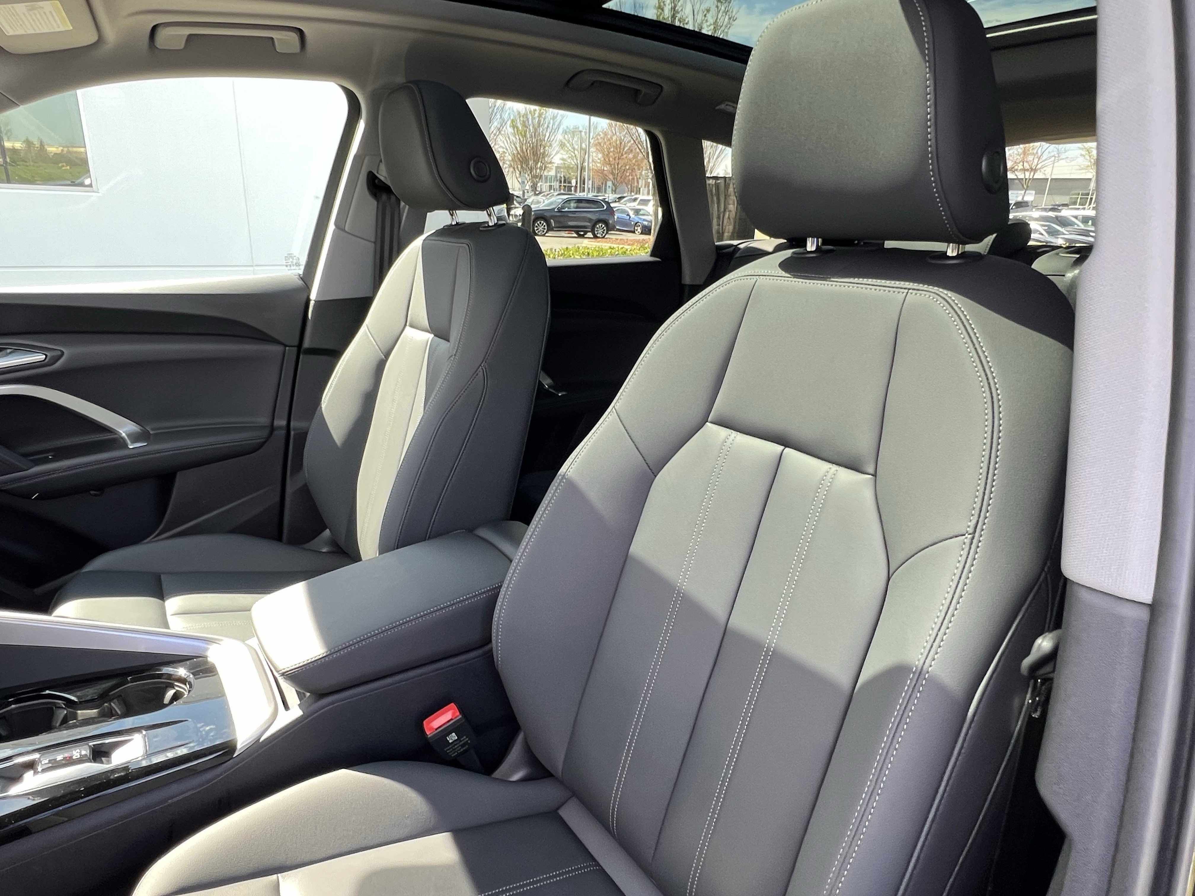 Certified 2025 Audi Q5 Premium Plus w/ Premium Plus image 16