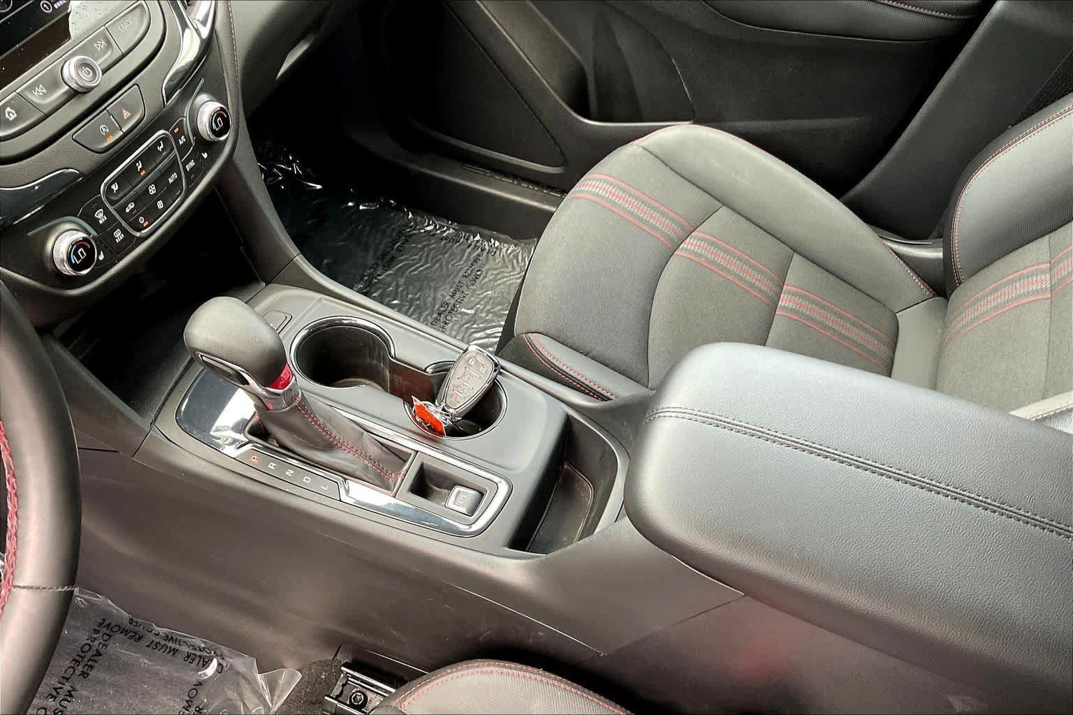Used 2024 Chevrolet Equinox RS FWD image 31