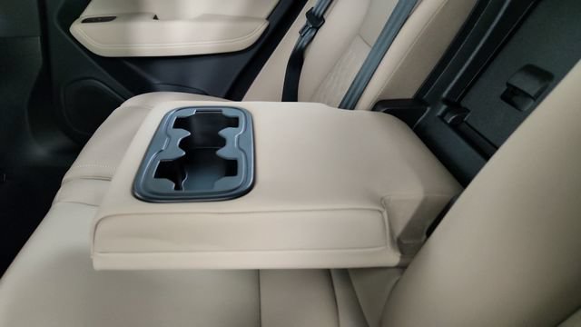 New 2026 Volvo XC60 B5 Plus w/ Climate Package PRO AWD/4WD image 29