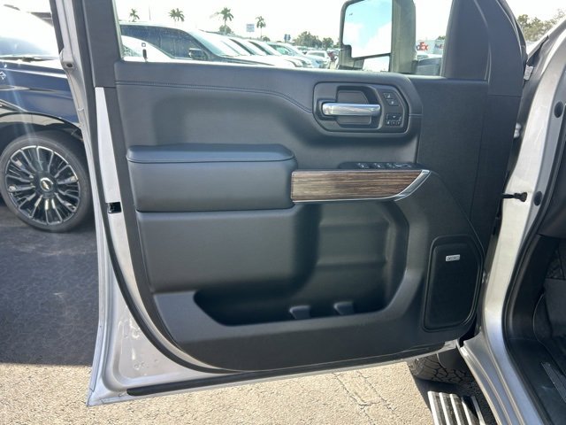 Certified 2023 Chevrolet Silverado 3500 High Country image 12