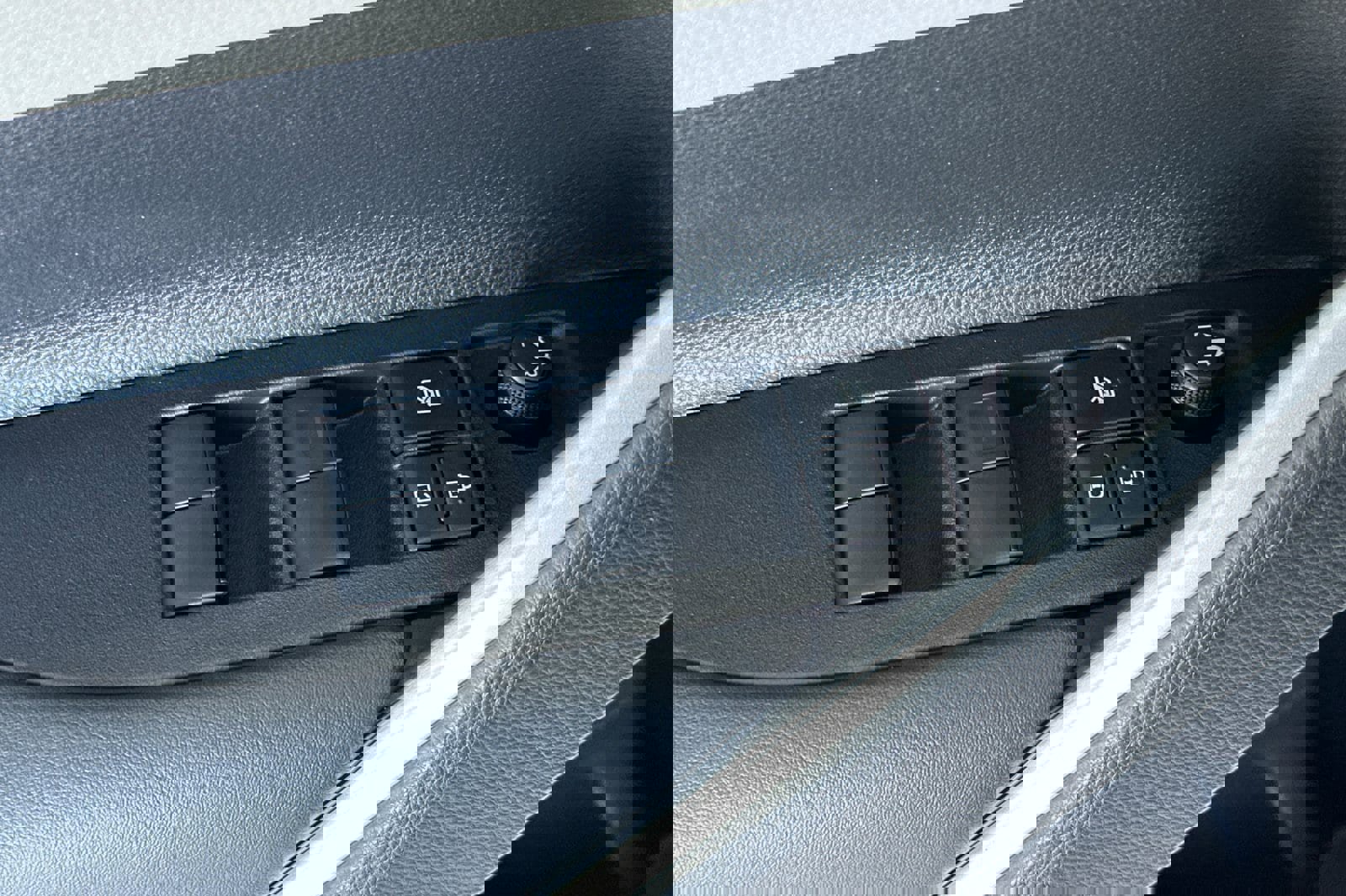 New 2026 Toyota Corolla Cross L image 11