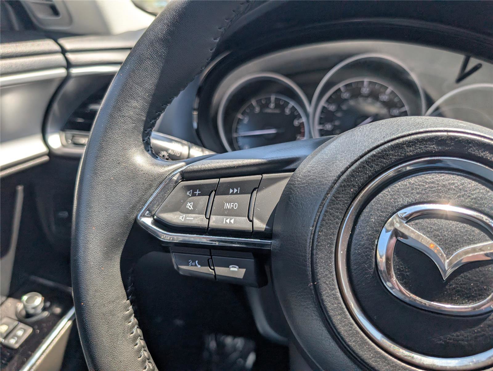 Used 2023 MAZDA CX-9 Touring Plus image 25