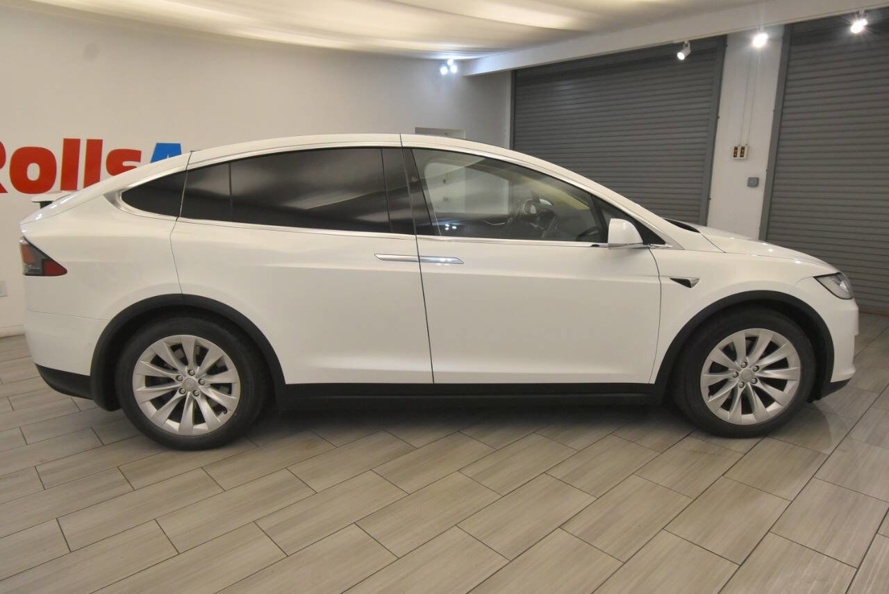 Used 2017 Tesla Model X 75D image 6