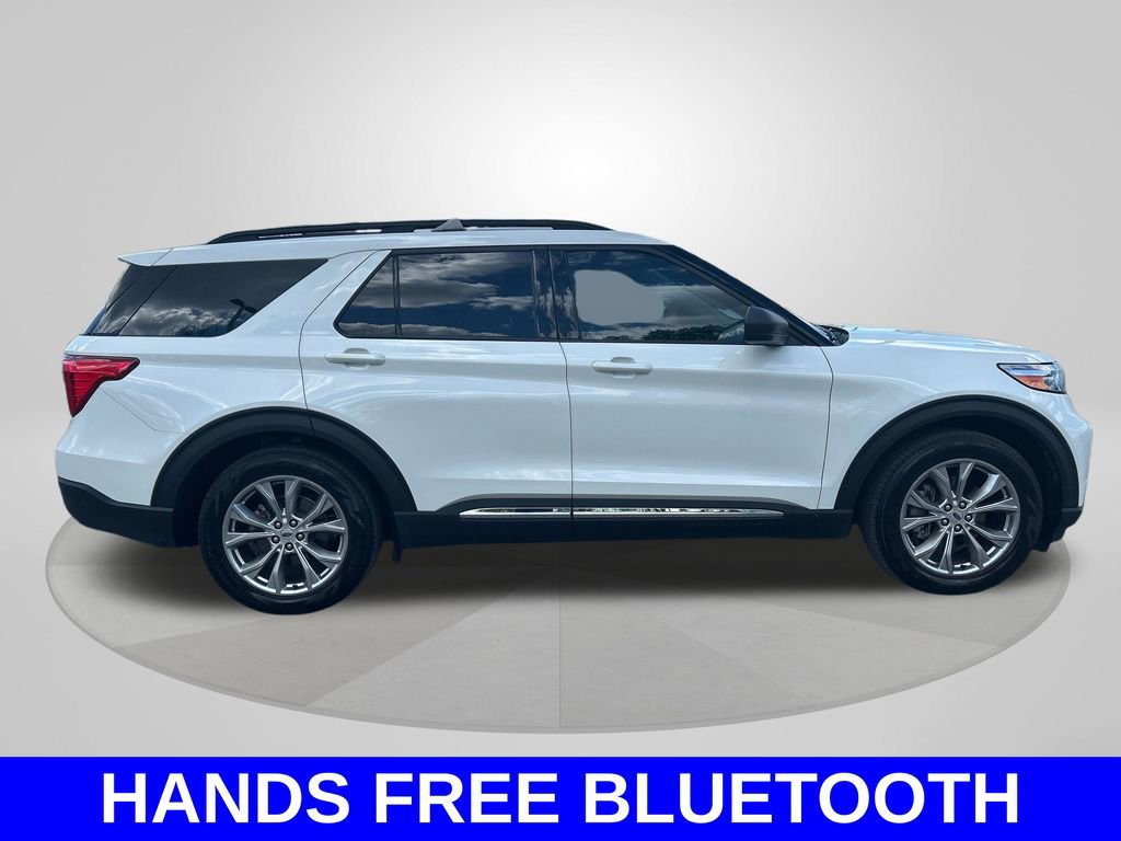Used 2023 Ford Explorer XLT w/ Equipment Group 202A RWD image 4