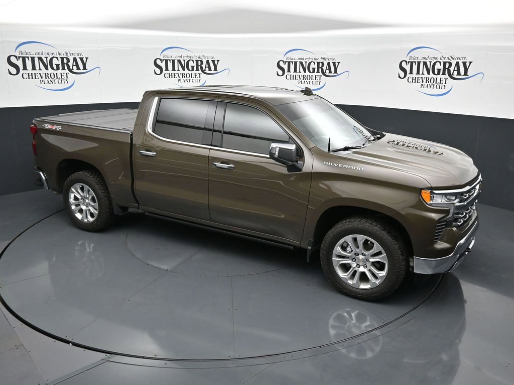 Used 2023 Chevrolet Silverado 1500 LTZ w/ Technology Package image 9