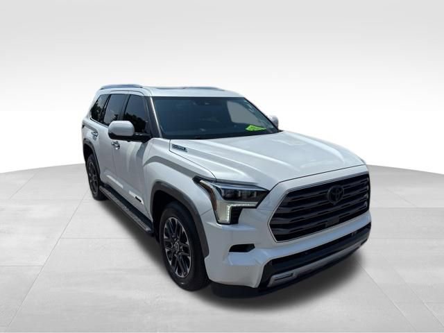 Used 2024 Toyota Sequoia Limited w/ Tow Technology Package AWD/4WD image 7