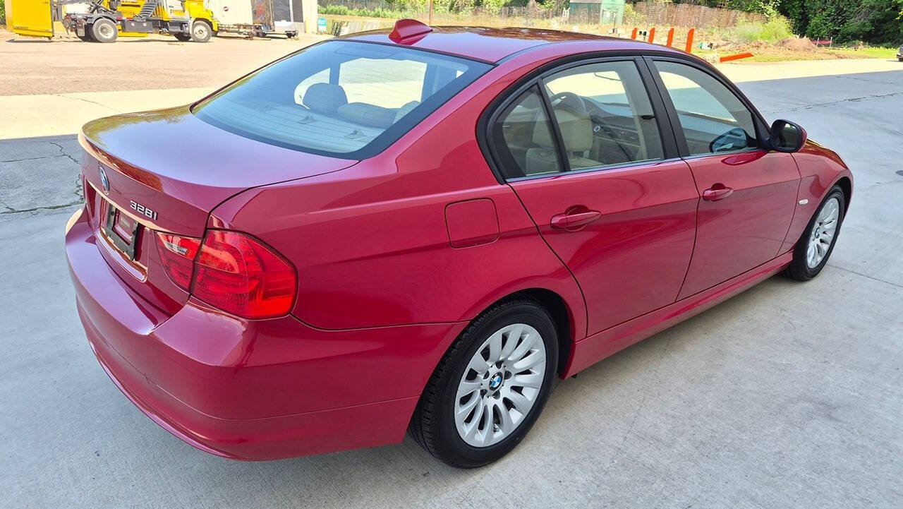 Used 2009 BMW 328i Sedan RWD image 8