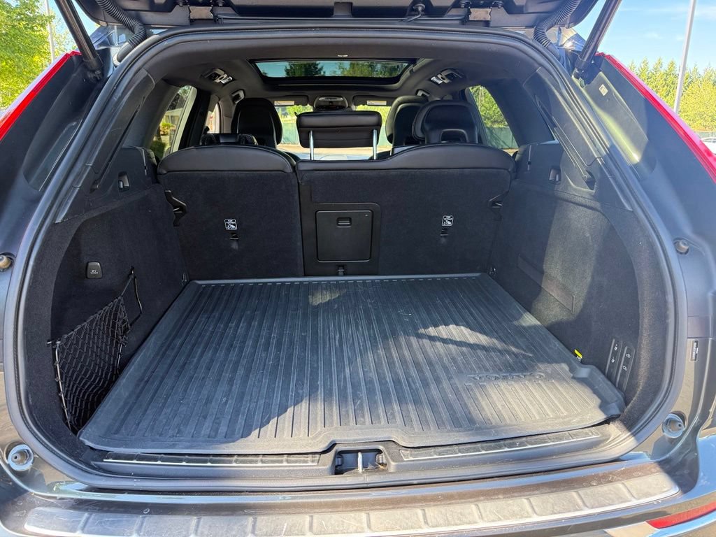 Used 2018 Volvo XC60 T5 Inscription w/ Luxury Seat Package AWD/4WD image 23