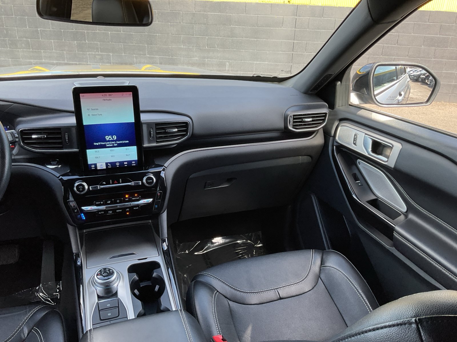 Used 2024 Ford Explorer ST w/ Equipment Group 401A AWD/4WD image 16