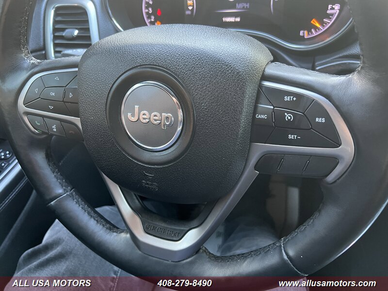 Used 2018 Jeep Grand Cherokee Altitude AWD/4WD image 22