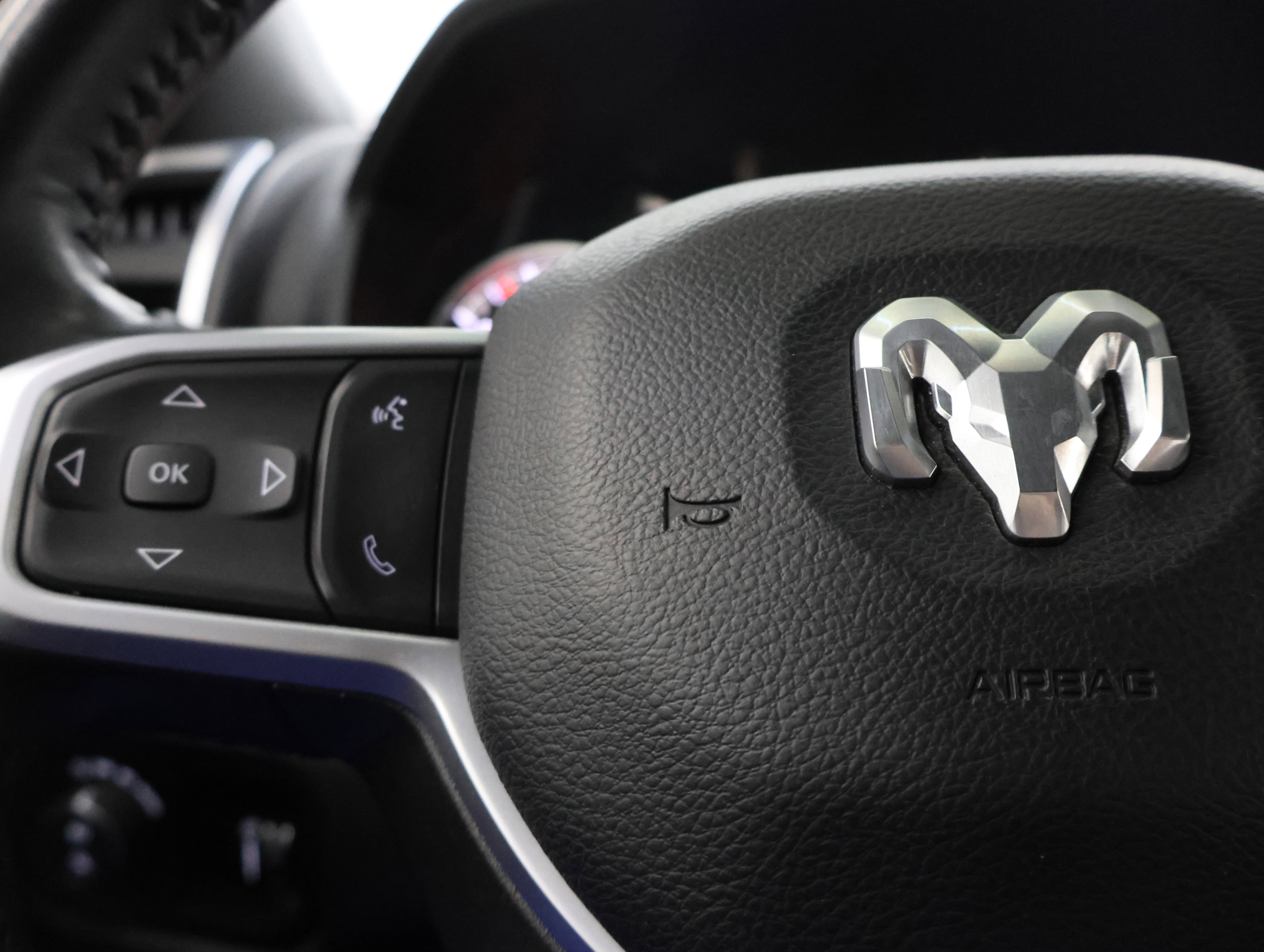 Used 2024 RAM 3500 Big Horn w/ Sport Appearance Package image 15