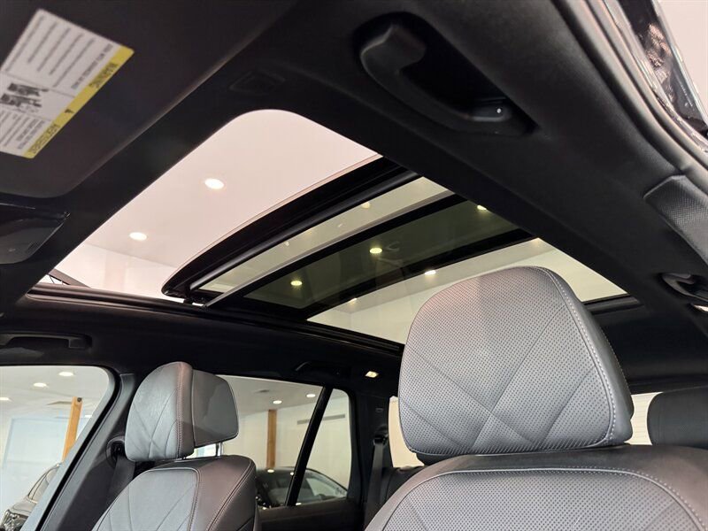 Used 2023 BMW X5 xDrive40i w/ M Sport Package image 32