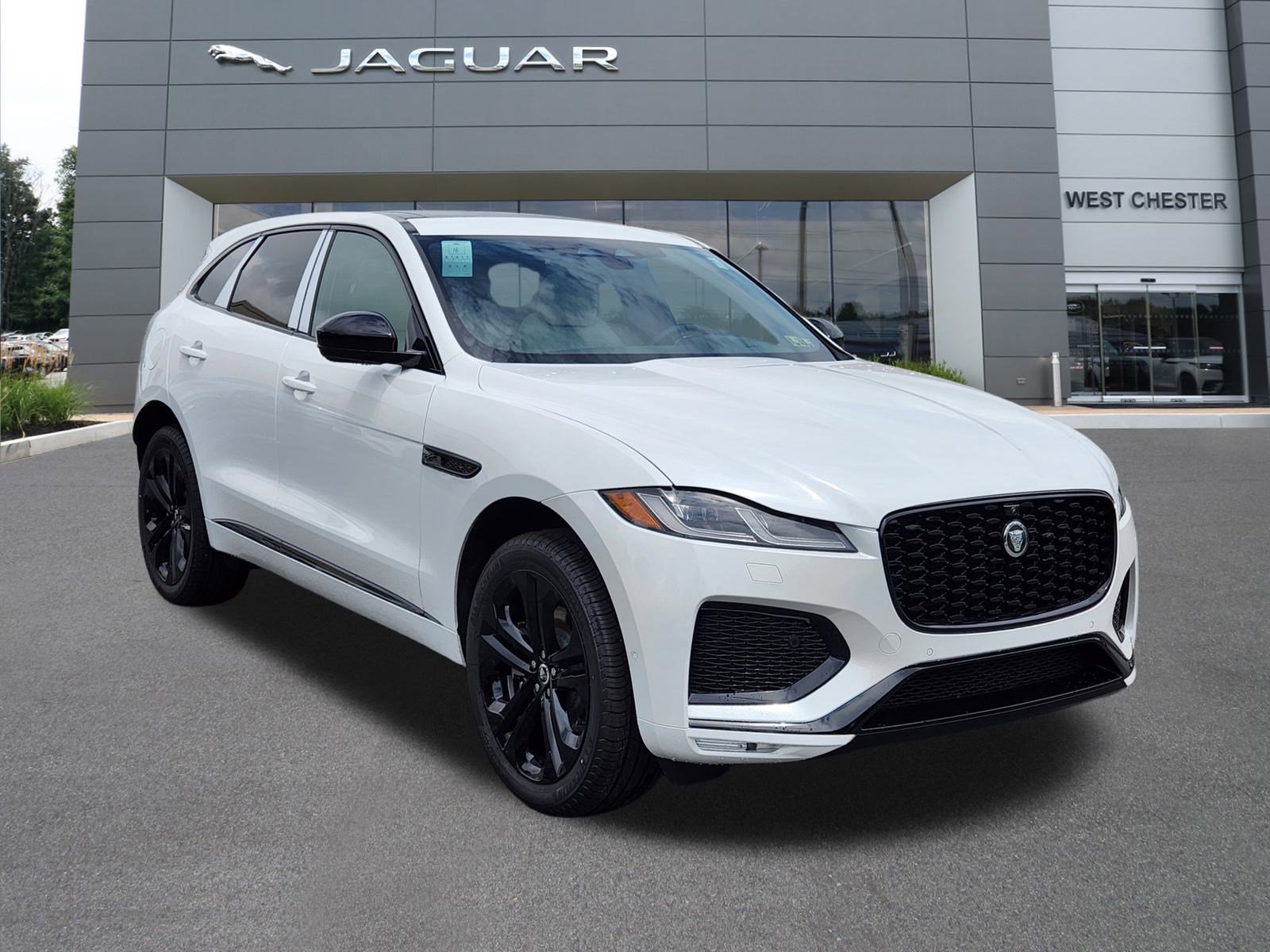 New 2026 Jaguar F-PACE R-Dynamic S image 2