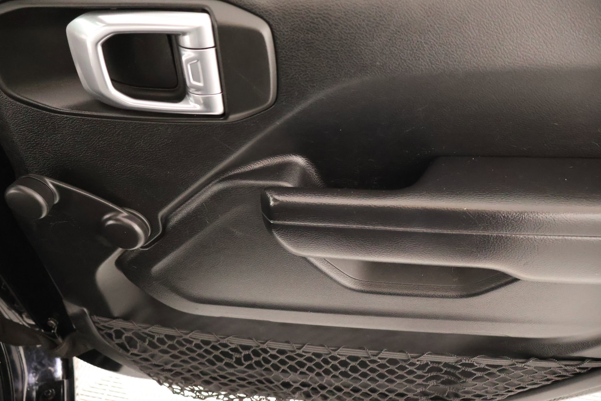 Used 2021 Jeep Wrangler Sport AWD/4WD image 13