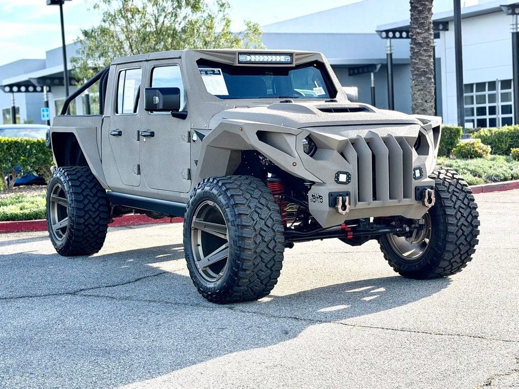 Used 2025 Jeep Gladiator Sport AWD/4WD image 6
