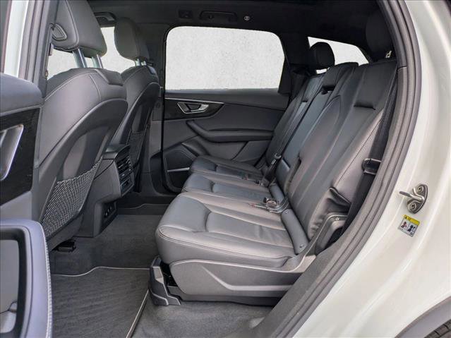 Used 2025 Audi Q7 3.0T Premium Plus image 18