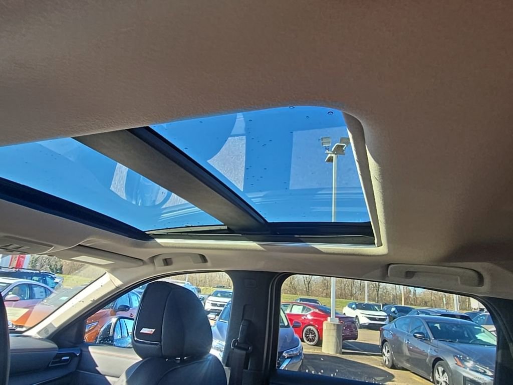 New 2026 Nissan Kicks SR w/ SR Premium Package image 32